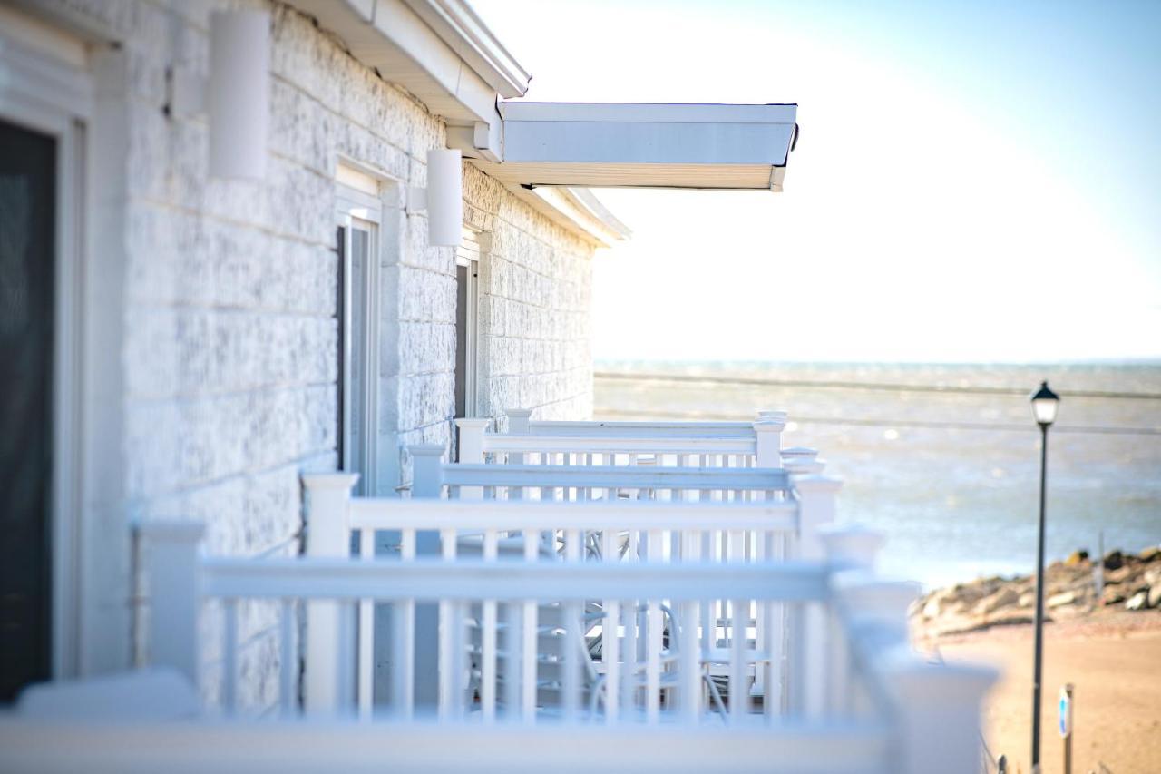 The Surfside Hotel Stratford Exterior photo